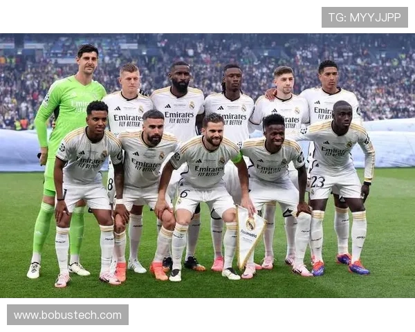 LEC欧洲冠军联赛激战正酣强队鏖战赛场掀起新一轮巅峰对决