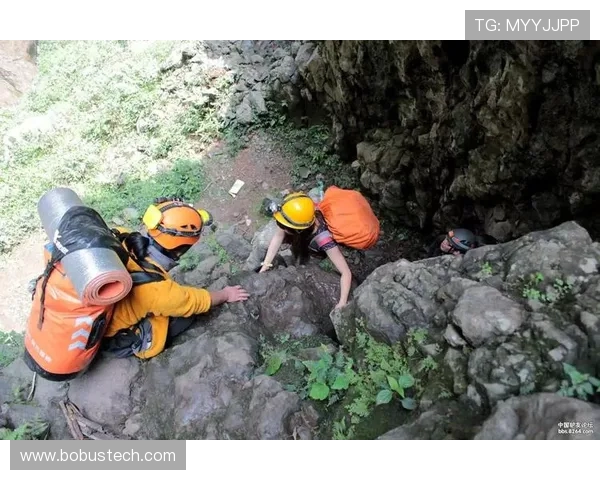 南京攀岩队的进攻体系与攀岩战术的深度解析与实践探讨