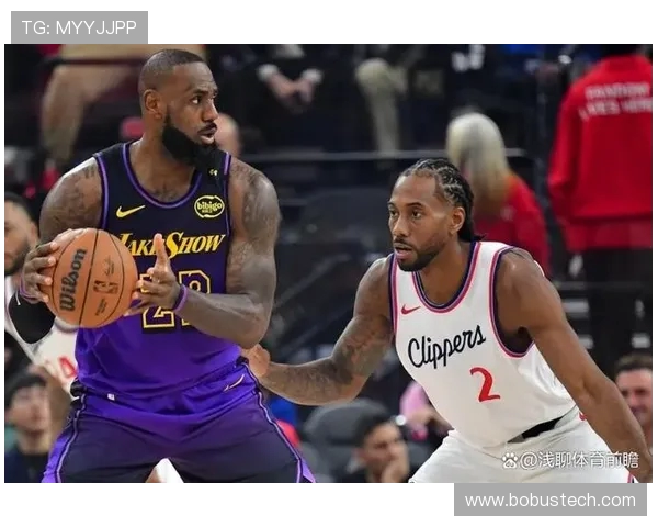 2014年湖人与快船的激烈对决回顾与赛季精彩瞬间分析