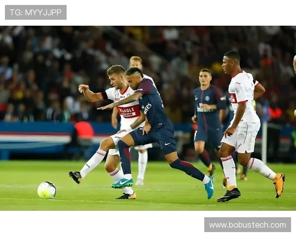 勒芒与尼奥尔的激烈对决揭示法乙联赛的竞争魅力与球队实力较量 勒芒与尼奥尔的激烈对决揭示法乙联赛的竞争魅力与球队实力较量